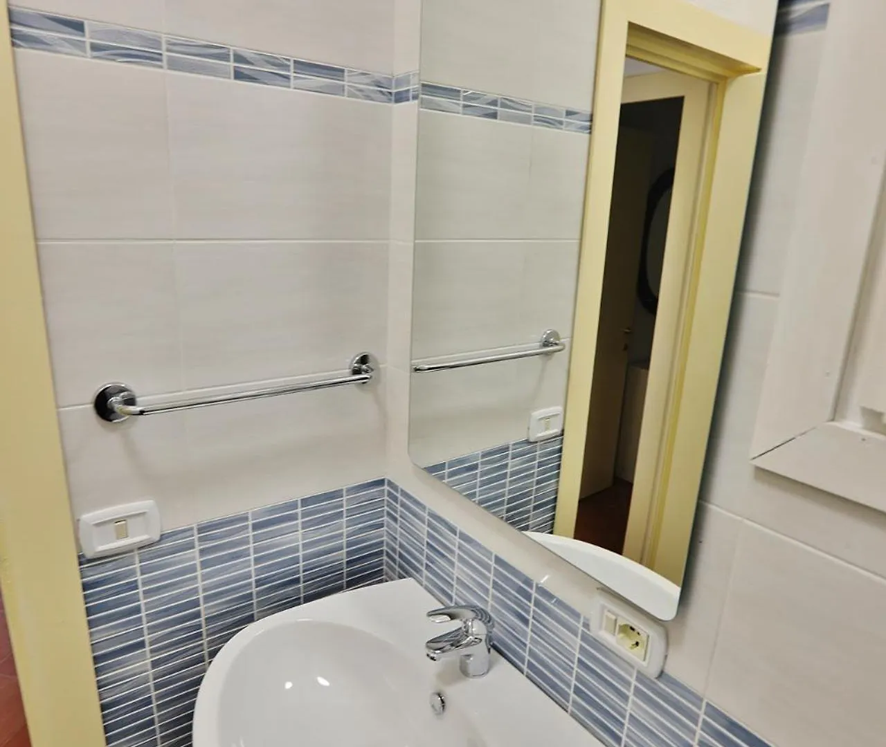 C1. Comfort Apartment, Clima, Shared Swimming Pool Costa Paradiso Italien